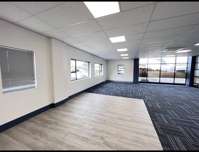135M² OFFICE TO LET IN DE BRON